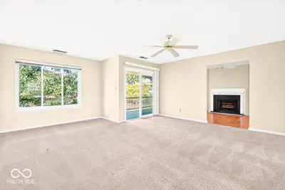 528 Hunters Drive, Carmel - 23