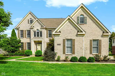 8838 Pin Oak Drive, Zionsville