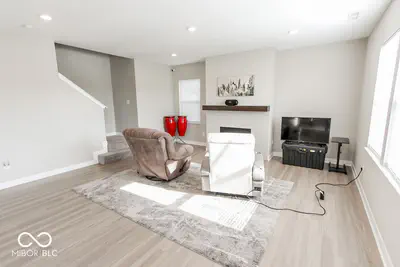 9575 Crossfield Road, Avon - 25