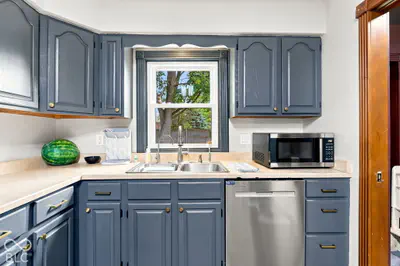 1159 Cambridge Drive, Greenwood - 20