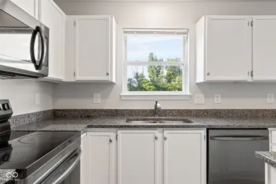 11836 Valley Creek North Drive, Indianapolis - 18
