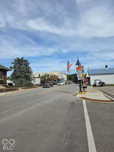 305 Main Street, Sheridan - 11