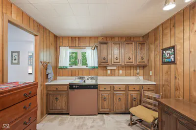 6191 Lookout Road, Brookville - 33