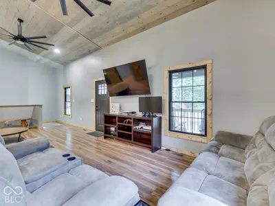 7951 Laurel Drive, Nineveh - 19