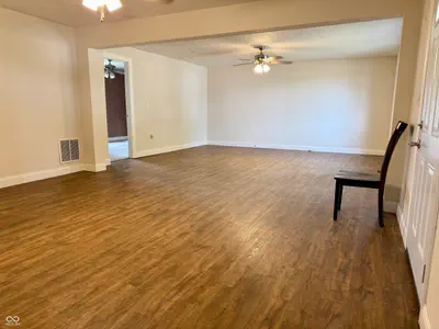 3905 900, Thorntown - 8
