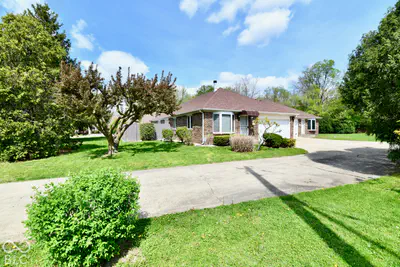 2119 Debello Court, Indianapolis