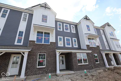 11199 Hobbsbrook Drive, Noblesville - 2
