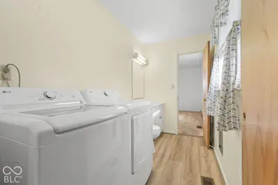 20 N Middleton Drive, Franklin - 13