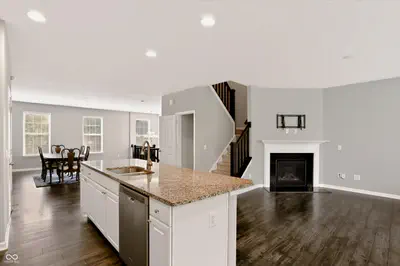 9056 Ramapo Drive, Fishers - 17