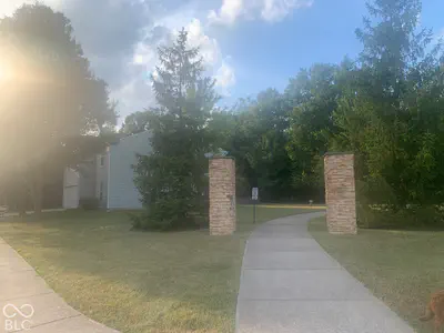 10228 Arrowhead Court, Indianapolis - 40