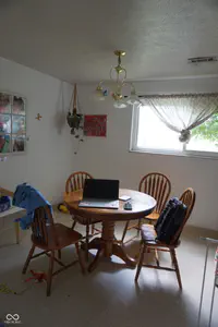 703 Park Square Drive, Bloomington - 10