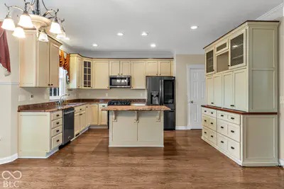 6763 Woodcliff Circle, Zionsville - 14