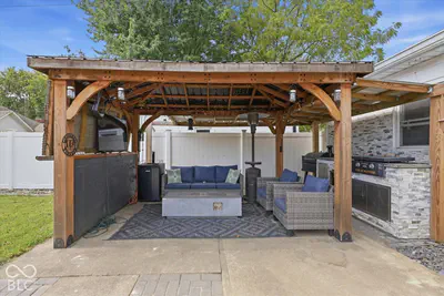 834 E Main Street, Greensburg - 29