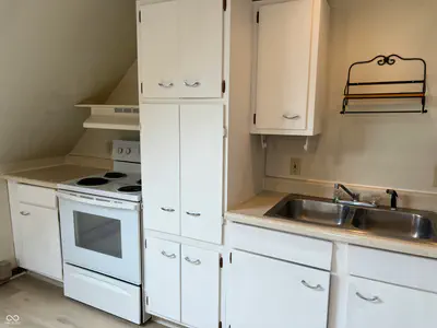 65 Main Unit 2, Jamestown - 6