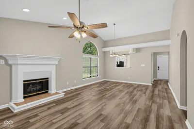 1102 Winding Hart Drive, Indianapolis - 10