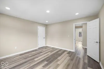 340 N Tacoma Avenue, Indianapolis - 20