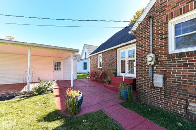 690 High Street, Middletown - 38