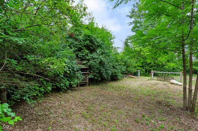 8437 500, Zionsville - 100