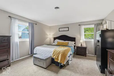 8301 Santa Barbara Drive, Muncie - 23