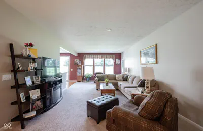 15962 Venito Trail, Fishers - 2