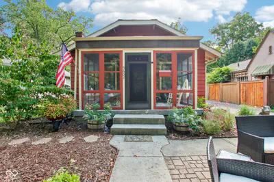 5607 Carrollton Avenue, Indianapolis