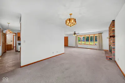 910 W Walnut, Rockville - 16