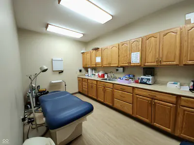 7376 Business Center Drive, Avon - 25