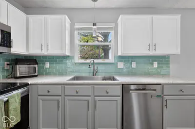 12161 Driftstone Drive, Fishers - 13