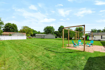150 Sunset Court, Cicero - 37