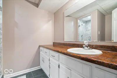 11715 Rolling Springs Drive, Carmel - 22