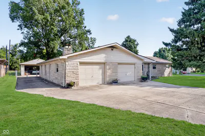 10420 Bradford Road, Avon - 2