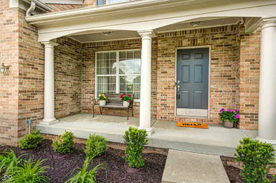 7851 Friends Creek, Avon - 3
