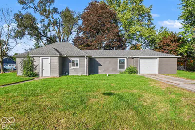 2433 Sanders Avenue, Elkhart