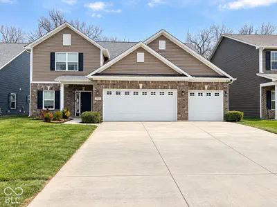 1581 Wedgewood Place, Avon