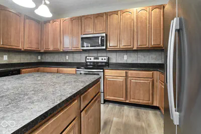 11249 Candice Drive, Fishers - 12