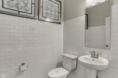 8606 Moyer Street West, Fortville - 48