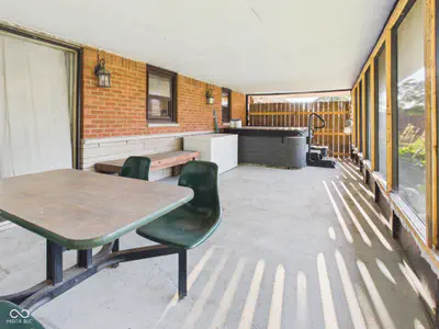 168 Benton Street, Alexandria - 29