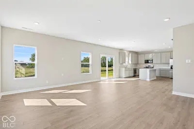 1093 Blackstone Avenue, Franklin - 10