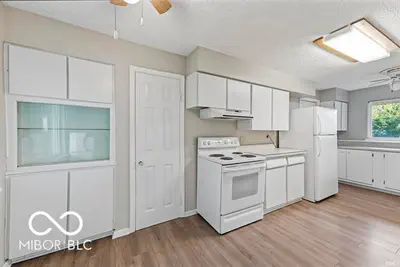 912 Warwick Drive, Muncie - 18