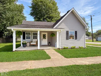 31 Superior Street, Orestes