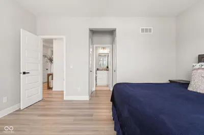 16225 Arndale Court, Fortville - 43