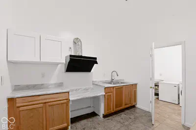 9646 Shelborne Road, Carmel - 23