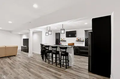 927 Racetime Road, Westfield - 93