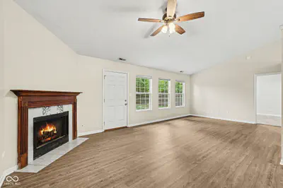 6630 Sparrowood Drive, Indianapolis - 2