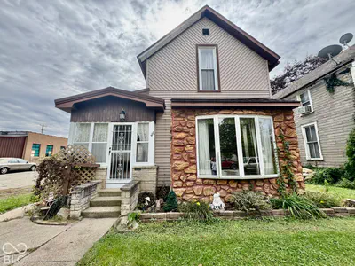 327 W 5th, Peru