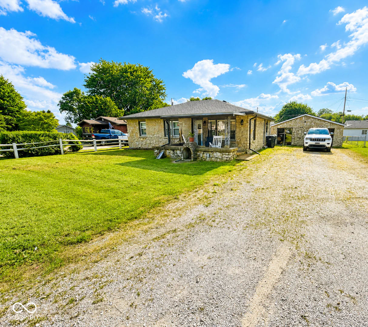 913 Ireland, Greensburg