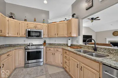 7251 River Glen Drive, Fishers - 15