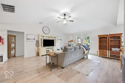 1480 Hedge, Greenfield - 6