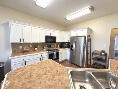 4352 W Summerhaven Drive, New Palestine - 12