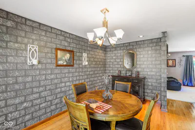 1802 Ewing Street, Seymour - 15